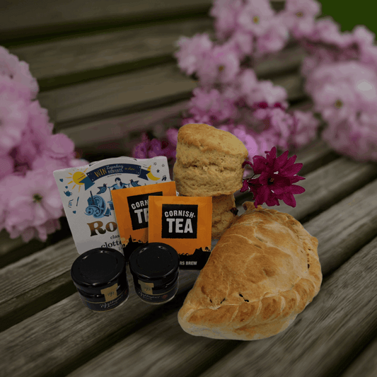 'Proper Job' for one - Cream tea with pasty